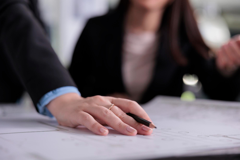 When Is It Advisable to Consult a Lawyer — and Why?